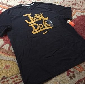 New w/tags Nike XXL tee shirt